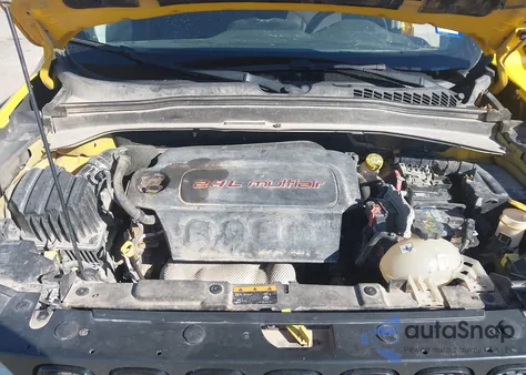 2018 Jeep Renegade Altitude Fwd из США, поврежденный, VIN ZACCJABB2JPH77077